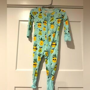 Pineapple little sleepies